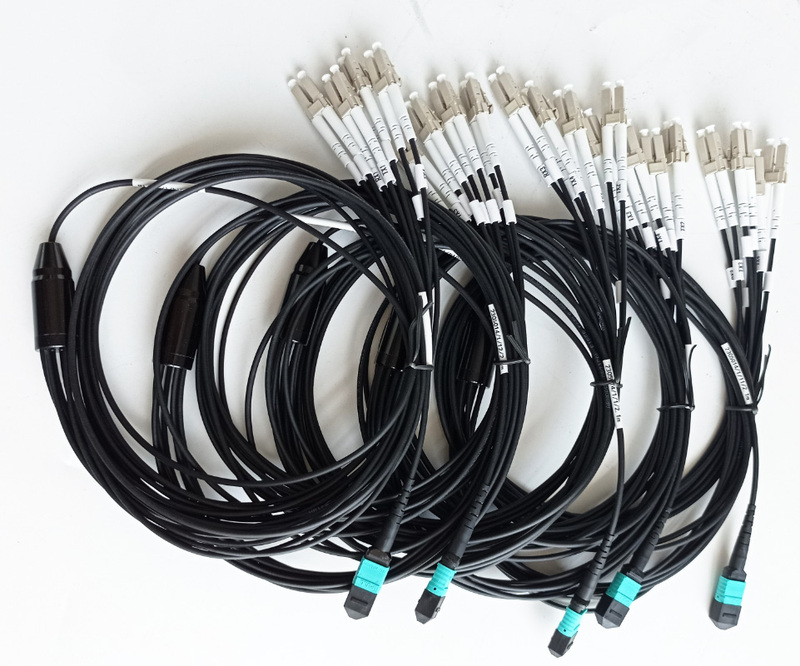 電信級(jí)萬兆光纖 12芯、24芯、36芯 等多芯數(shù) 鎧裝光纖跳線